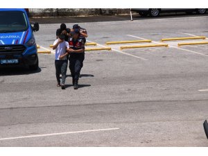 Yaşlı çifti telefonla dolandıranlar adli kontrolle serbest