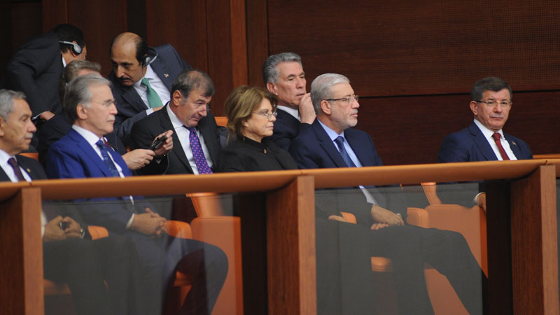 Davutoğlu'na "yeni parti" sorusu