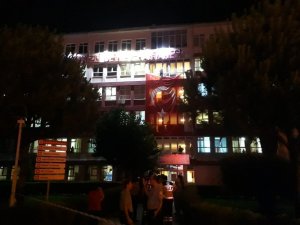 İntihar etmek isterken Türk bayrağına basınca tepkiler yükseldi