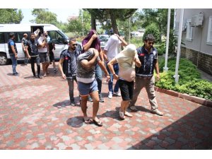 Kataloglu fuhuş çetesi operasyonuna 9 tutuklama