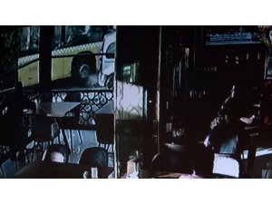 İETT otobüsünün çarptığı yaya hayatını kaybetti