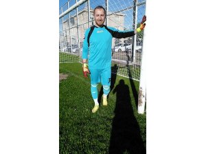 Kayserili başarılı eldiven Karaman Belediyespor ile anlaştı