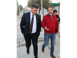 Karşıyaka’nın şampiyonluk yaşadığı İpekçi’inin parkeleri Karşıyaka’da!