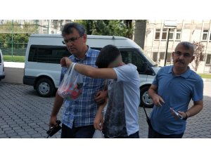 16 yaşındaki çocuk annesini tabancayla boynundan vurdu