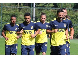 Fenerbahçe yeni sezon hazırlıklarını sürdürdü