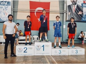 Çiğli, Badminton’da madalyaya doydu