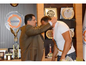 Başpehlivan Ali Gürbüz AESOB’da