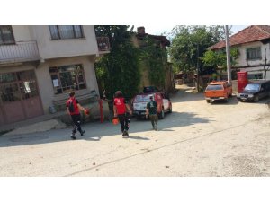 Üç gündür 60 kişilik ekip arıyor