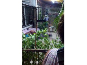 Beton zemine düşen kadın hayatını kaybetti