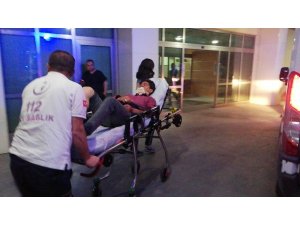 Merdivenden düşen genç yaralandı