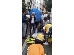 Dikkatsiz sürücü yaşlı adamı aracın altına aldı