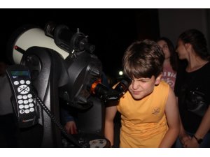 Çocukların ay gözlemi heyecanı