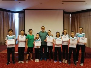 Salihlili karateciler Denizli’de madalyaları topladı