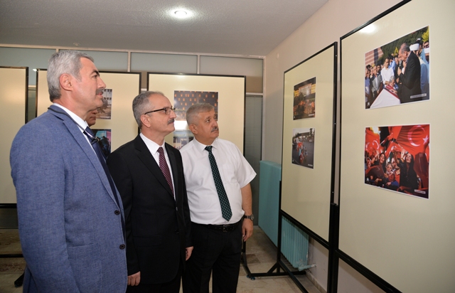 KTÜN’de ‘15 Temmuz Fotoğraf Sergisi’ açıldı
