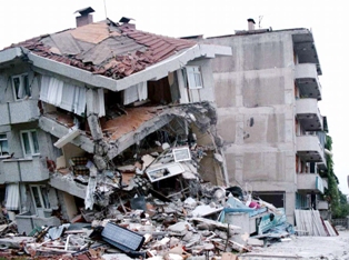 Deprem anında evdeki en güvenli yerler