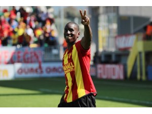 Göztepe forvette istikrar peşinde