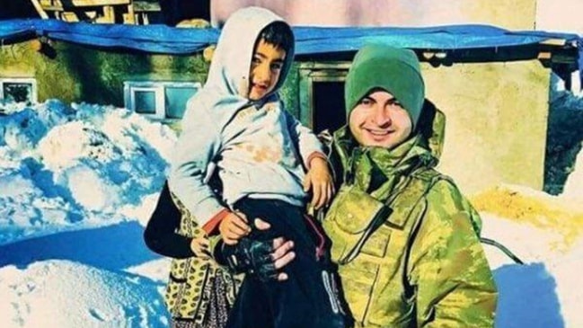 Onların yolu önceden kesişmiş Şehit astsubay ile aynı karede