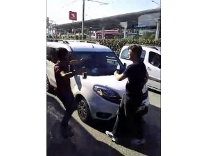 Bursa’da yol kapatıp oyun havası oynayan magandalara ceza yağdı