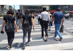 Başkent’te yayalara 5 bin 724 lira idari para cezası uygulandı.