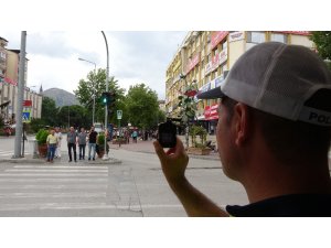 Yayalar için ‘kırmızı’ alarm, kamerayla kayıt altına alarak tek tek ceza yazdılar