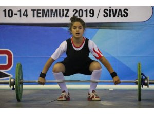 15 Temmuz Şehitleri Gençler ve Büyükler Ferdi Halter Şampiyonası sona erdi