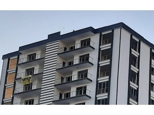 Elazığ’da 12 katlı binada intihara teşebbüs