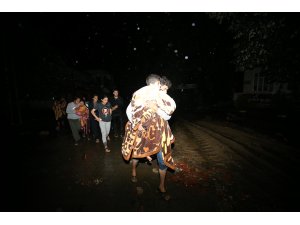 GÜNCELLEME - Düzce'de su baskını ve toprak kayması