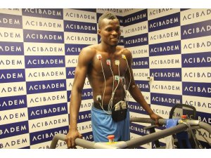 Isaac Cofie sağlık kontrolünden geçti