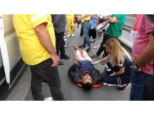 E-5’te motosiklet ile minibüs çarpıştı: 1 yaralı