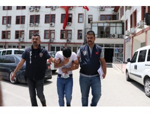 Hırsızın rahat tavırları pes dedirtti