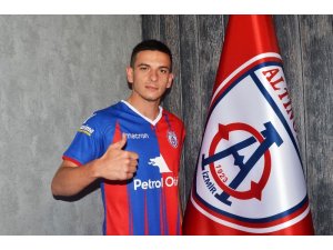 Altınordu’da Ersel imzaladı