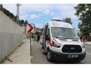 Elektrik direğinden düşen işçi hayatını kaybetti