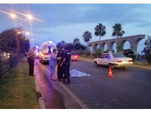 Motosiklet yayaya çarptı: 1 ölü, 1 ağır yaralı