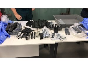 İstanbul Havalimanı’nda çok sayıda silah aksam ve parçası ele geçirildi