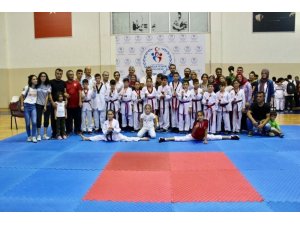 Kdz. Ereğli’de 6 Taekwondo’cu milli takım seçmelerine katılacak