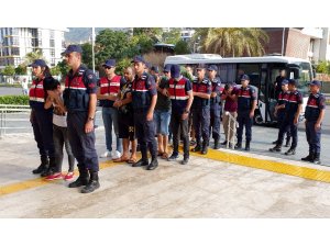 Alanya’da fuhuş operasyonuna 5 tutuklama