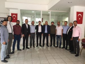 Çubuk İnşaat Müteahhitleri Derneği'den partilere ziyaret