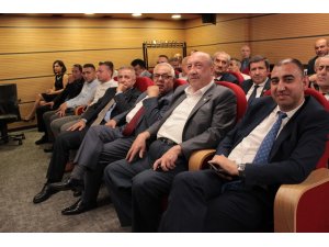 Ticaret Bakanı Pekcan esnafın derdini dinledi