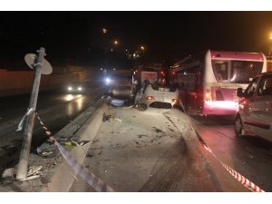 Trafik ışığına çarpan otomobil takla attı: 1 yaralı