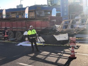 Başkent’te kamyonet, önündeki tıra ok gibi saplandı: 1 ölü