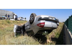 Aksaray’da otomobil şarampole takla attı: 3 yaralı