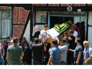 Selde hayatını kaybeden kadın defnedildi