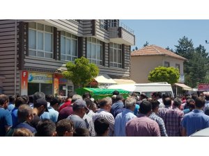 Yaşam mücadelesini kaybeden 17 yaşındaki İbrahim, son yolculuğuna uğurlandı