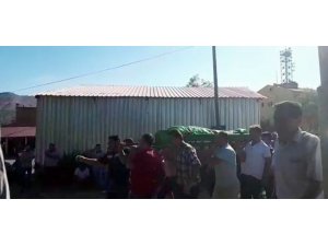 Maganda kurşunu kurbanı minik Eren son yolculuğuna uğurlandı