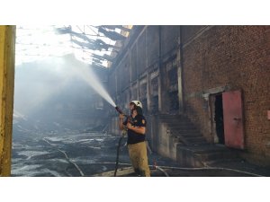 Bergama’da fabrikada kazan patladı