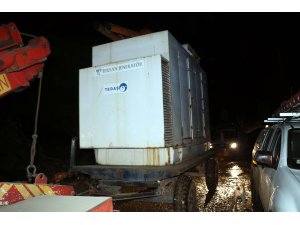 Düzce'de selden etkilenen köye elektrik verildi