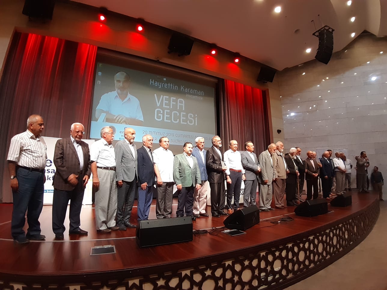 Konya'da Hayrettin Karaman'a vefa gecesi düzenlendi