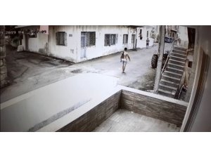 Film gibi hırsızlık kamerada