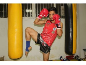 Astım hastalığını yenmek için başladığı kick boksta Dünya 3’üncüsü oldu