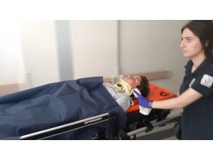 Minibüs durmadan atlayınca yaralandı